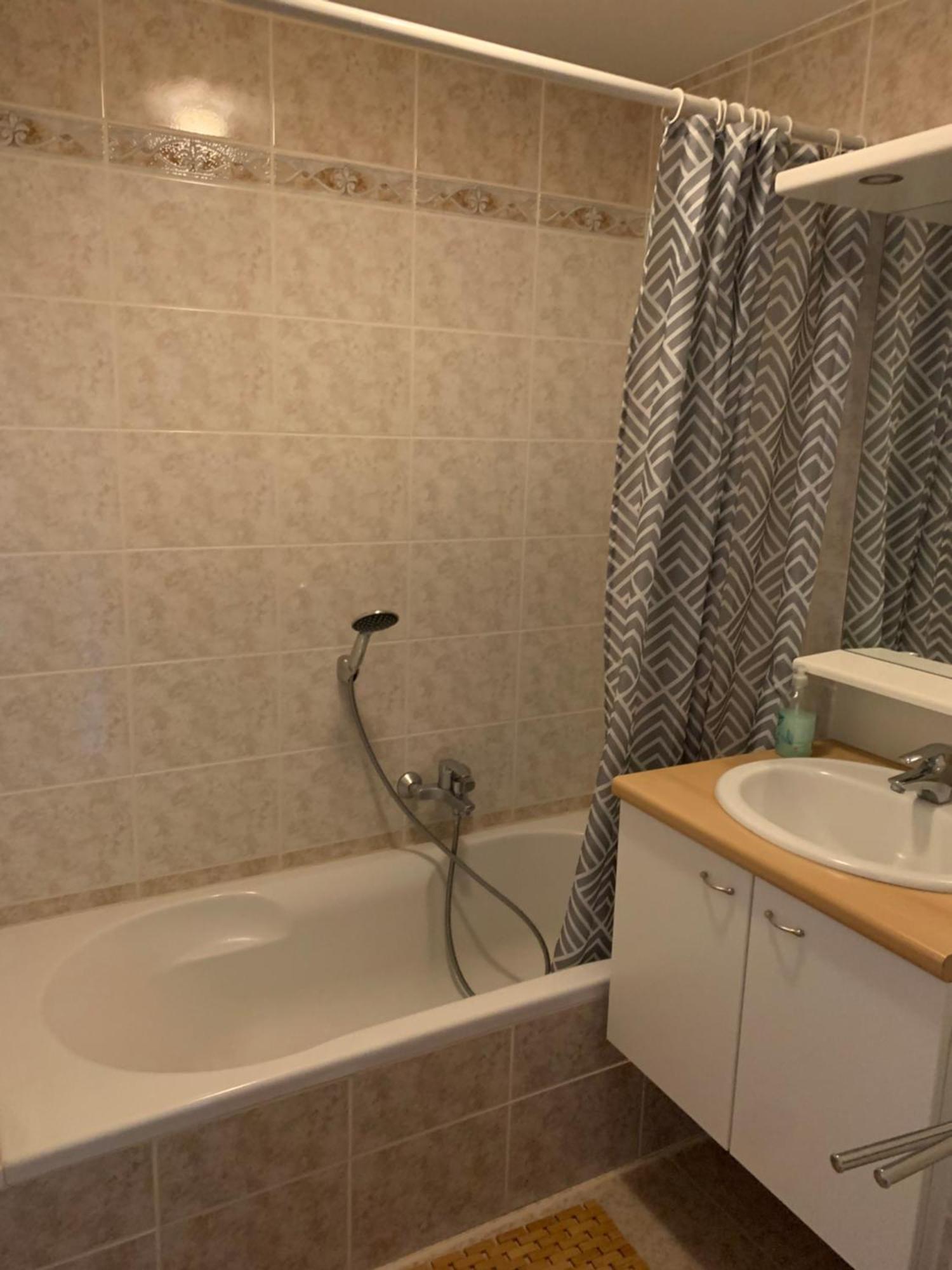 Almare Apartment บลังเคนเบอร์เก ภายนอก รูปภาพ